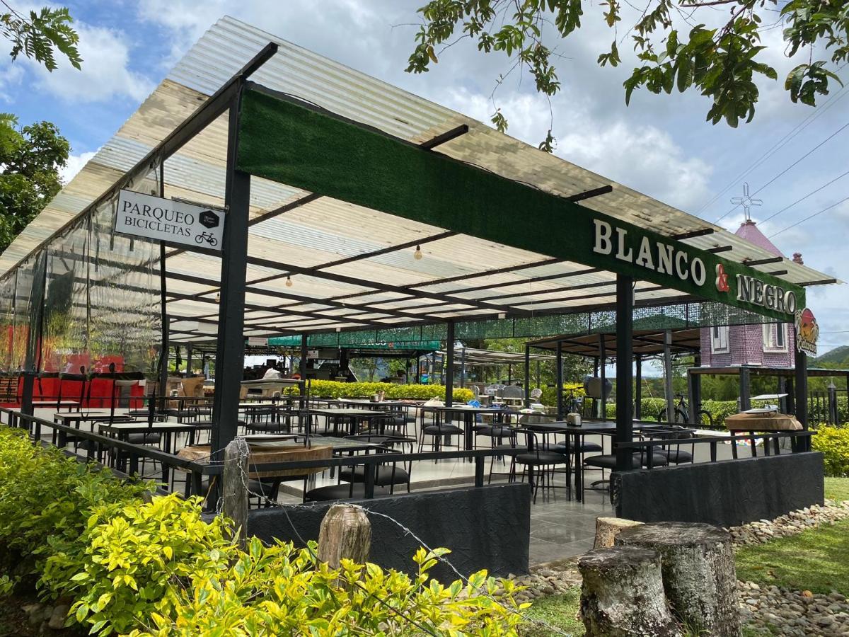 Alojamiento Campestre. San Carlos, Antioquia. Hotel Ngoại thất bức ảnh